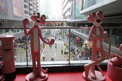 Epic携手巴黎世家 将《堡垒之夜》服饰推向现实商店